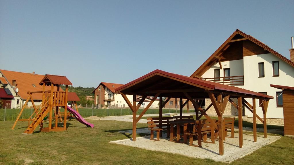 Pensiunea Soli Deo Gloria Sarmaság Kültér fotó